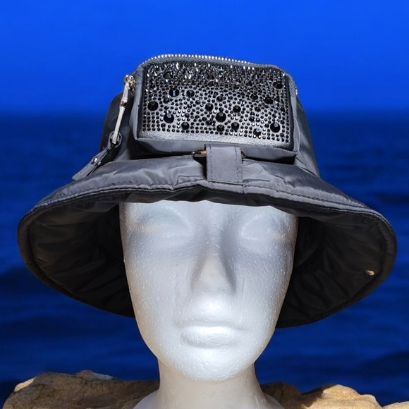 MADDEN NYC Puffer Bucket Hat with Rhinestone Zipper Purse - Picture 4 of 10